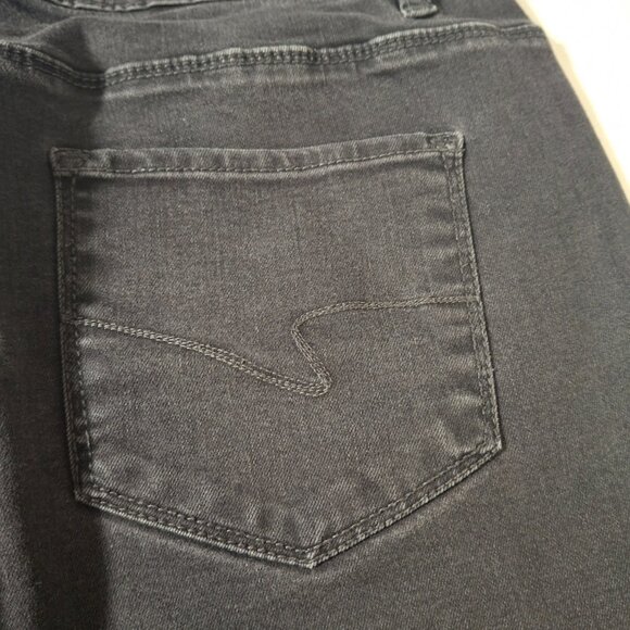 Santana Jeans Mid-Rise Straight Leg Black Wash Denim Jeans Size 10 - Picture 11 of 14
